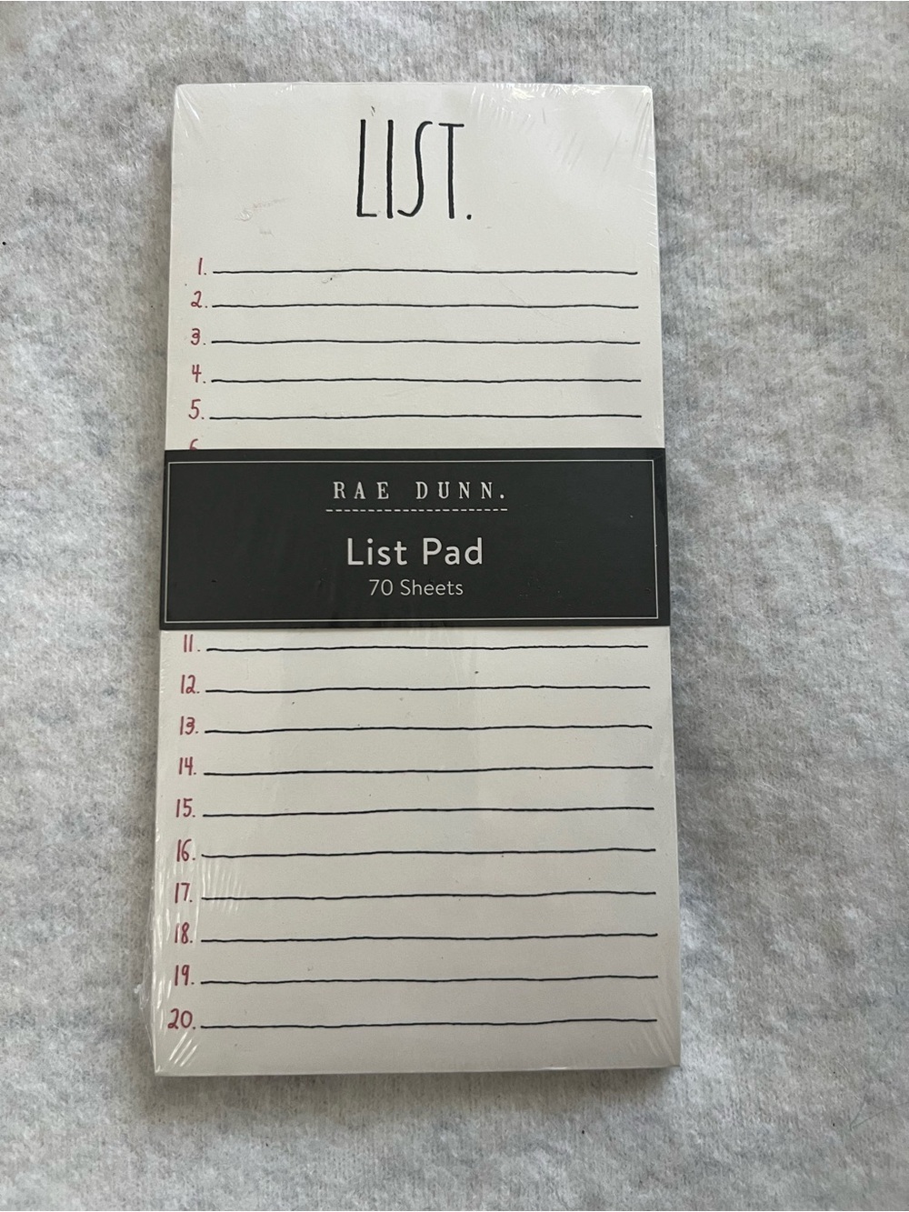 ✅Rae Dunn “Liat”pas